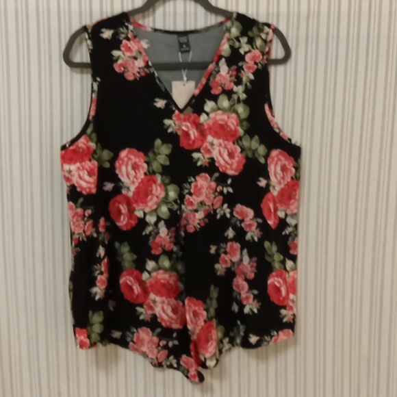 4  Emery Rose Summer Tops - Picture 3 of 10